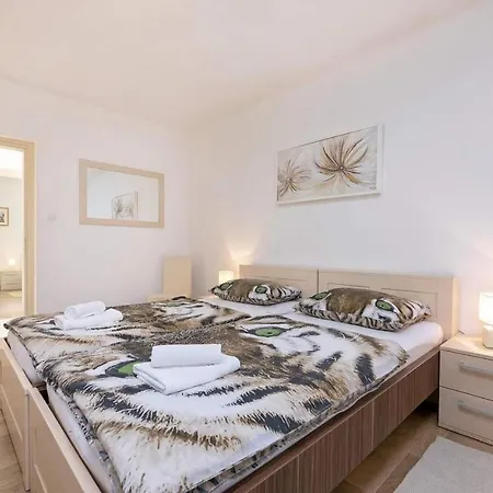 App Marina 1 Apartment